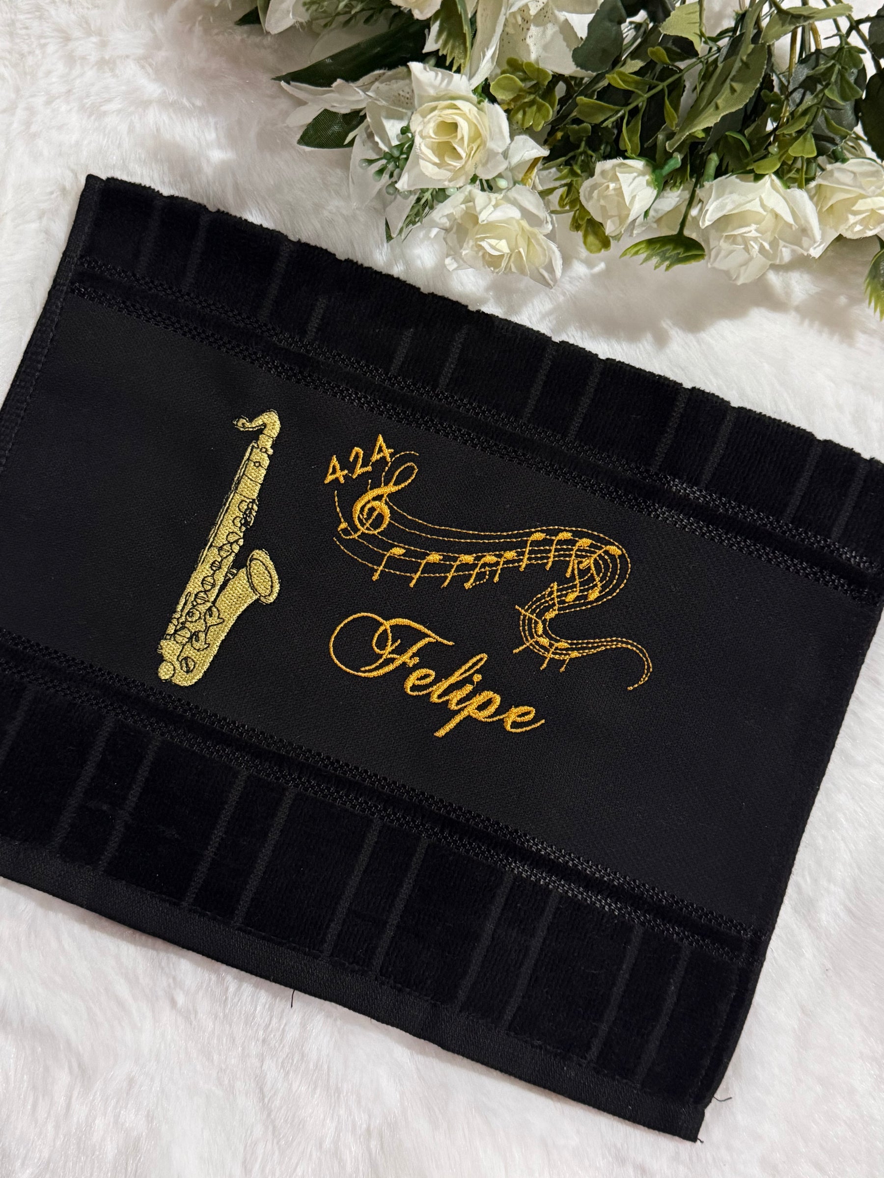 Toalhas Bordadas para Músicos CCB - Modelo Sax Tenor