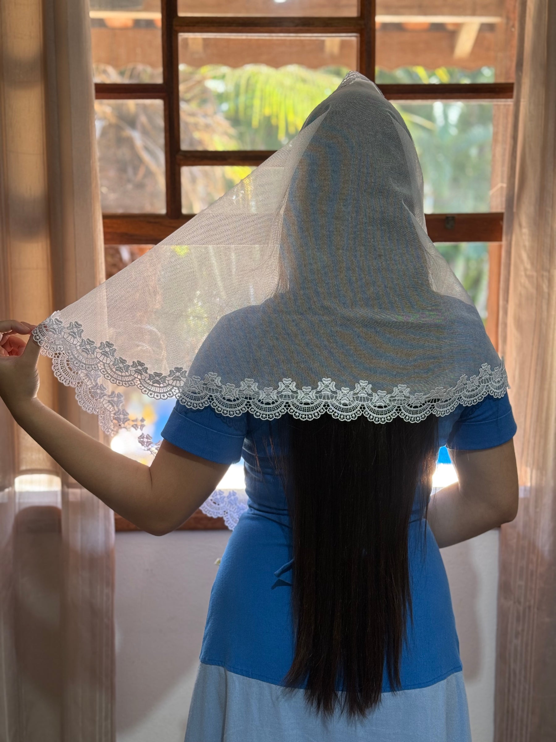 Véu CCB, Guipir delicado com detalhes de flores - Zay