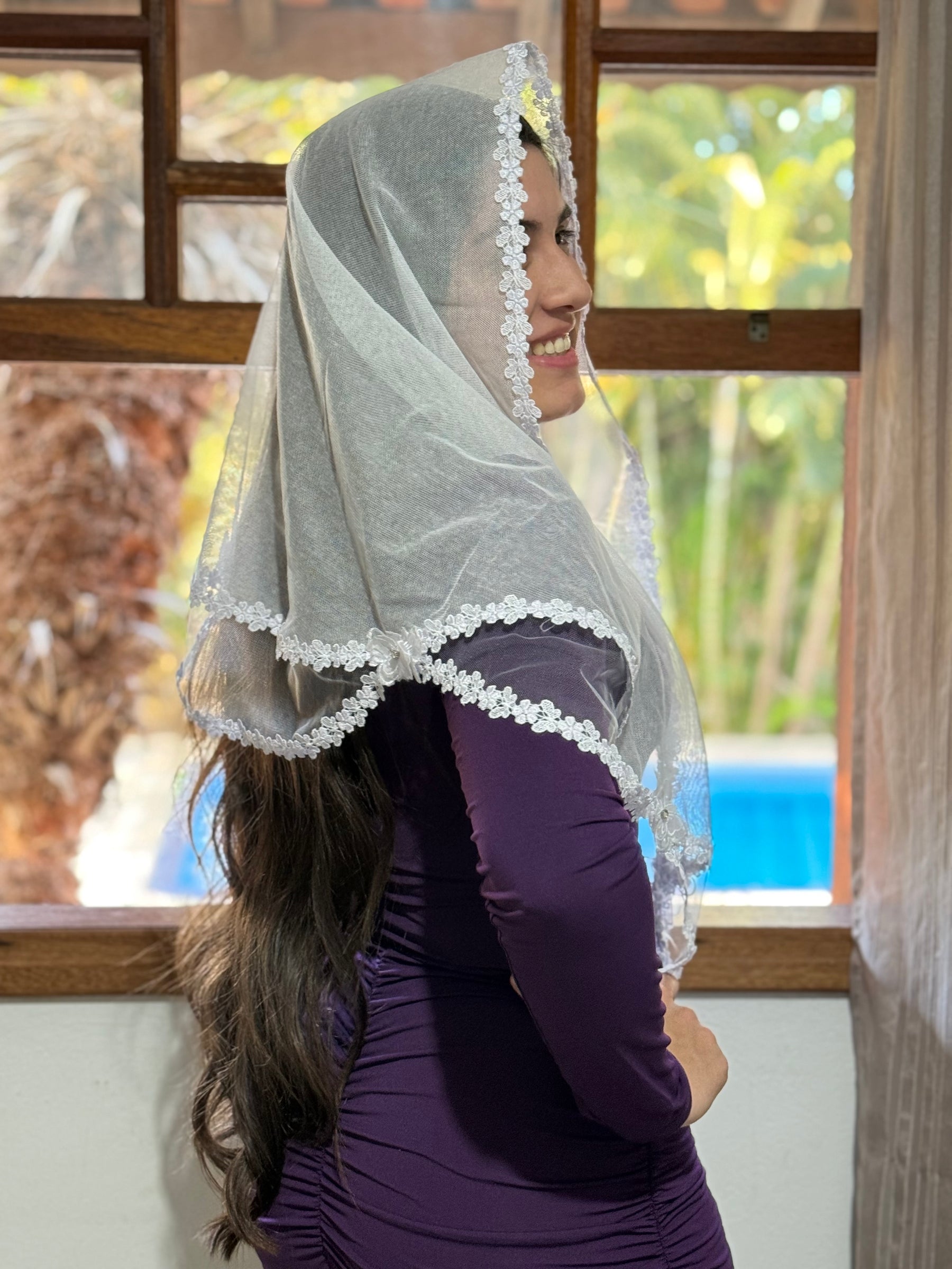 Véu CCB, em algodão com entremeios em tule francês - Ester