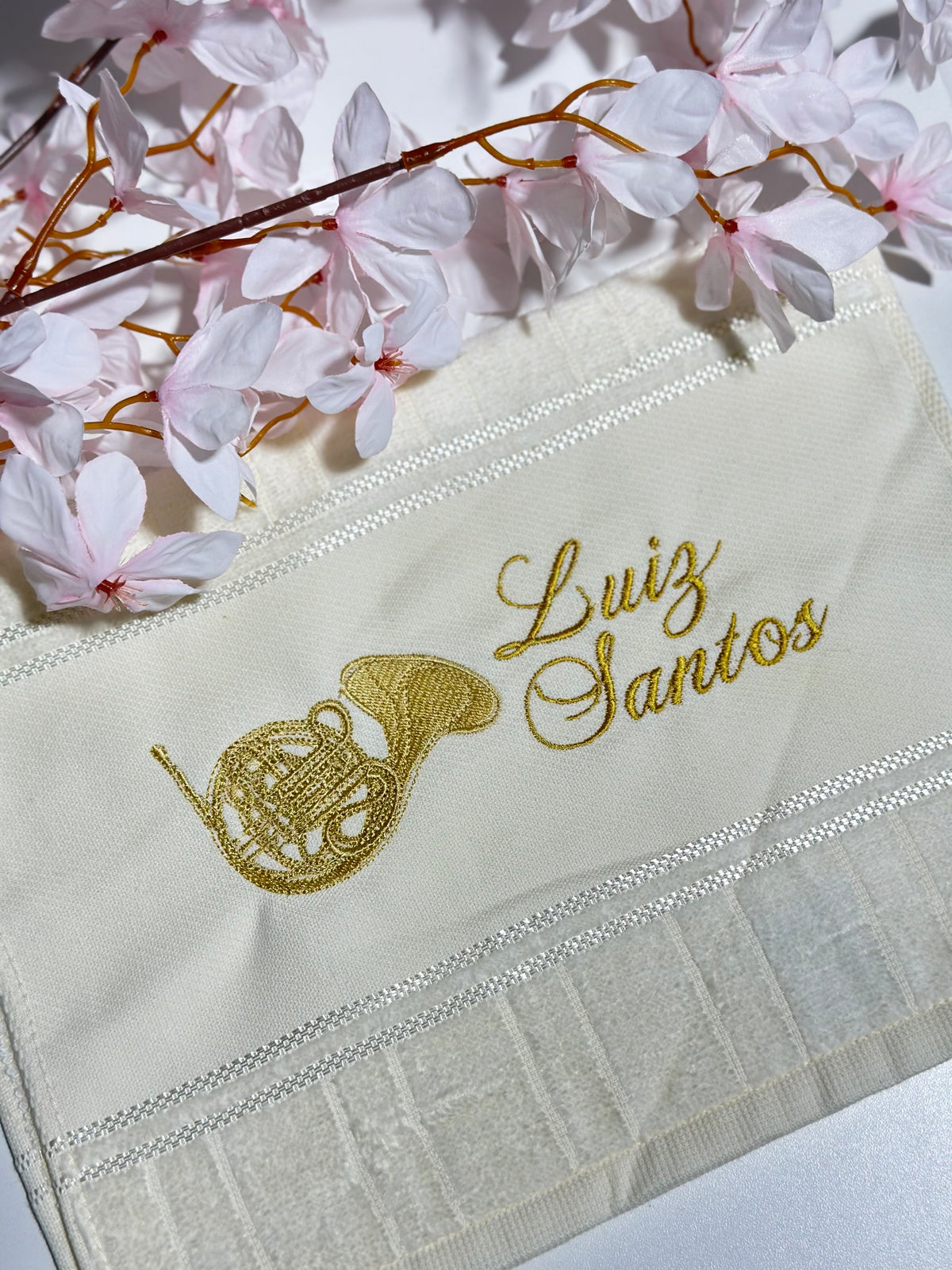 Toalhas Bordadas para Músicos CCB - Modelo Trompa