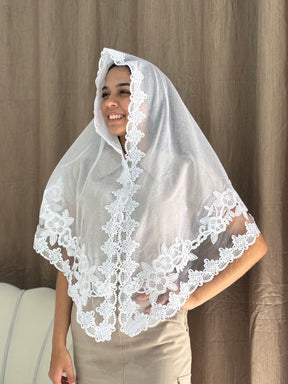 Véu CCB, com apliques no entremeio de flores - Sol