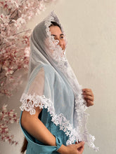 Véu CCB, com apliques de notas musicais - Flores