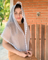 Véu CCB, Com um guipir estreito (Véu de Bolsa) - Ludmila