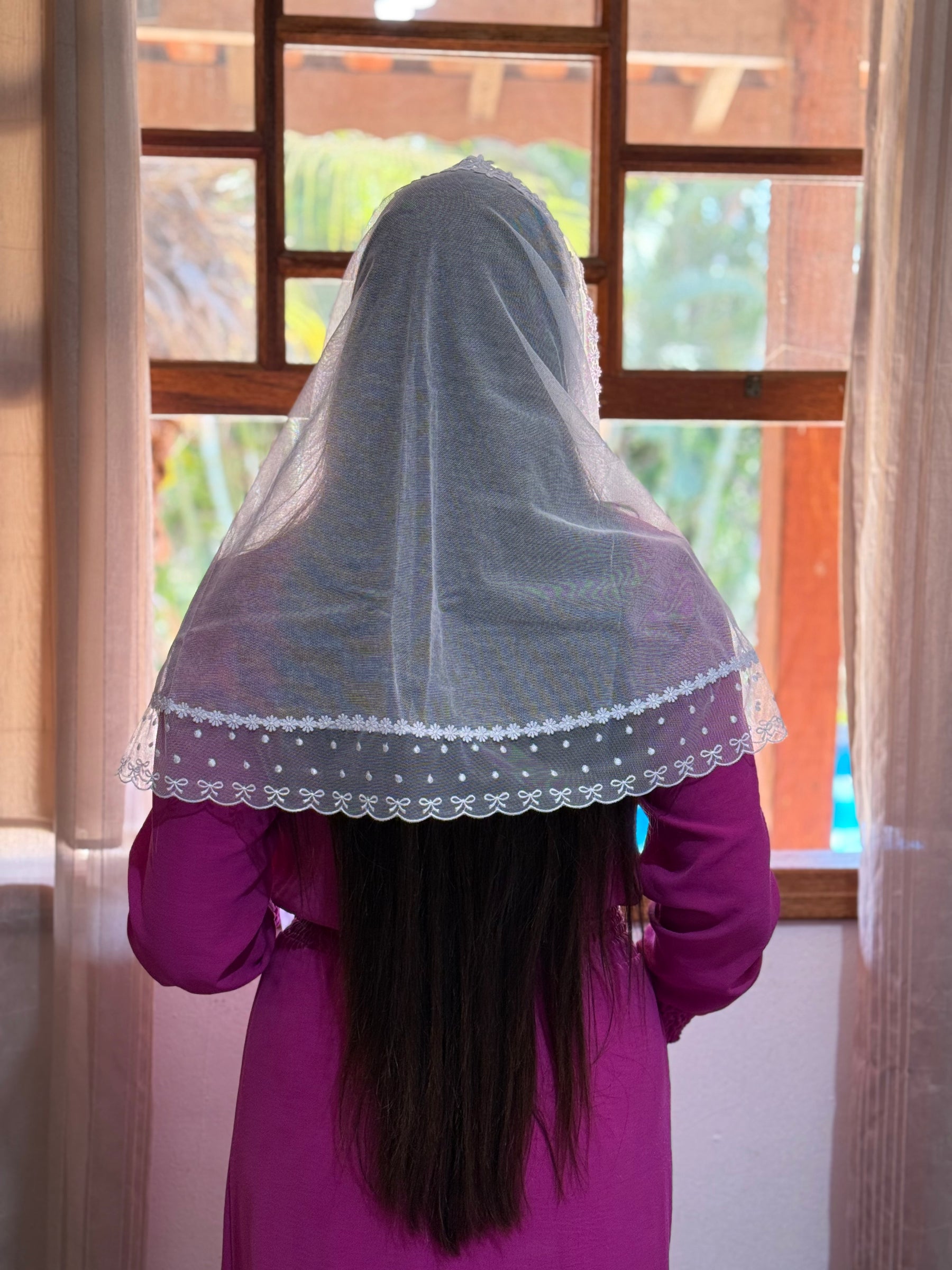 Véu CCB, em tule de algodão com entremeio Francês - Adriana