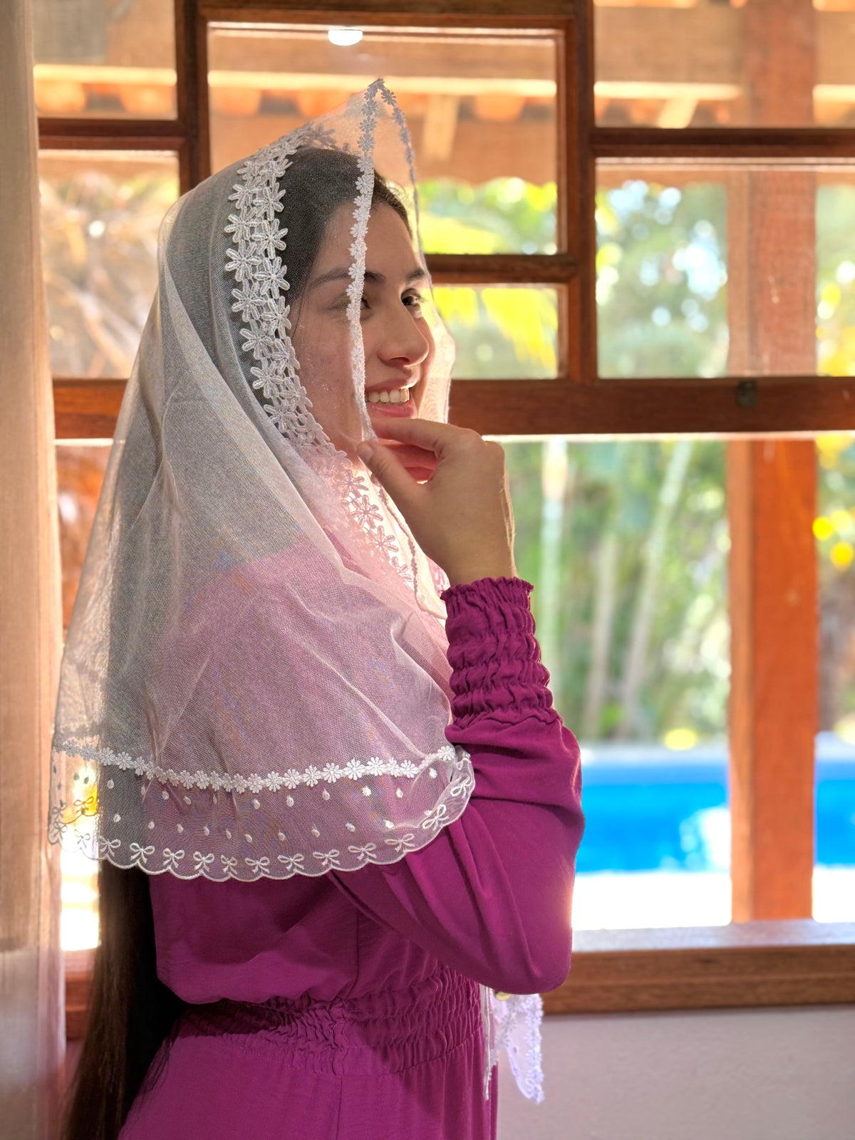 Véu CCB, em tule de algodão com entremeio Francês - Adriana