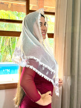 Véu CCB, com entremeio e aplique nas costas de laços - Suellen