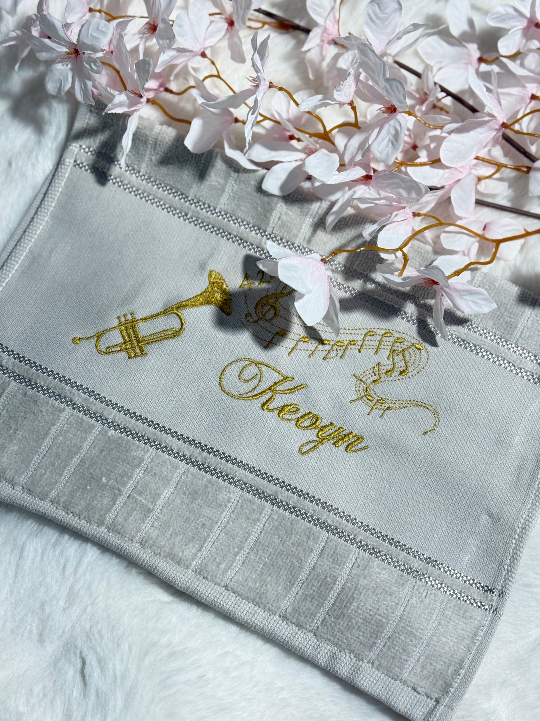 Toalhas Bordadas para Músicos CCB - Modelo Trompetes