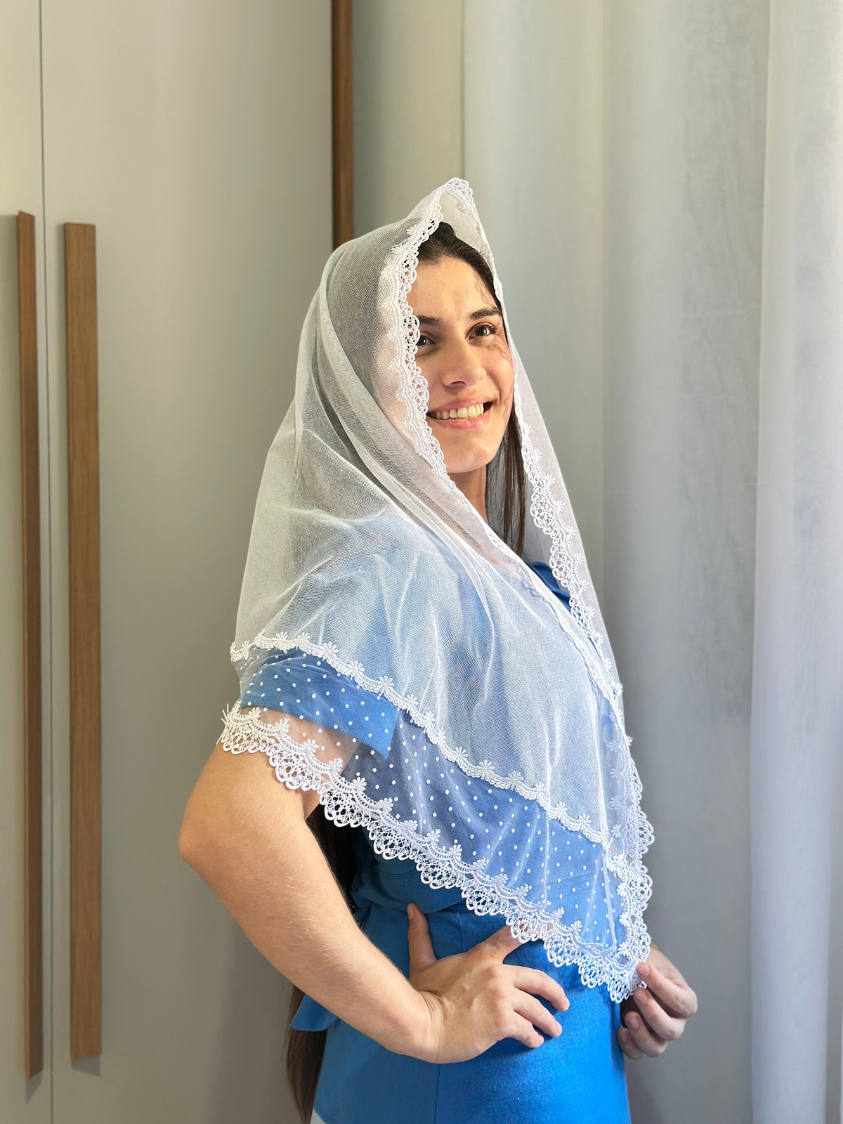 Véu CCB, com entremeio de bolinha - Naomi