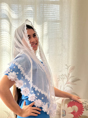 Véu CCB, com entremeio de flores e guipir em 3D - Graça