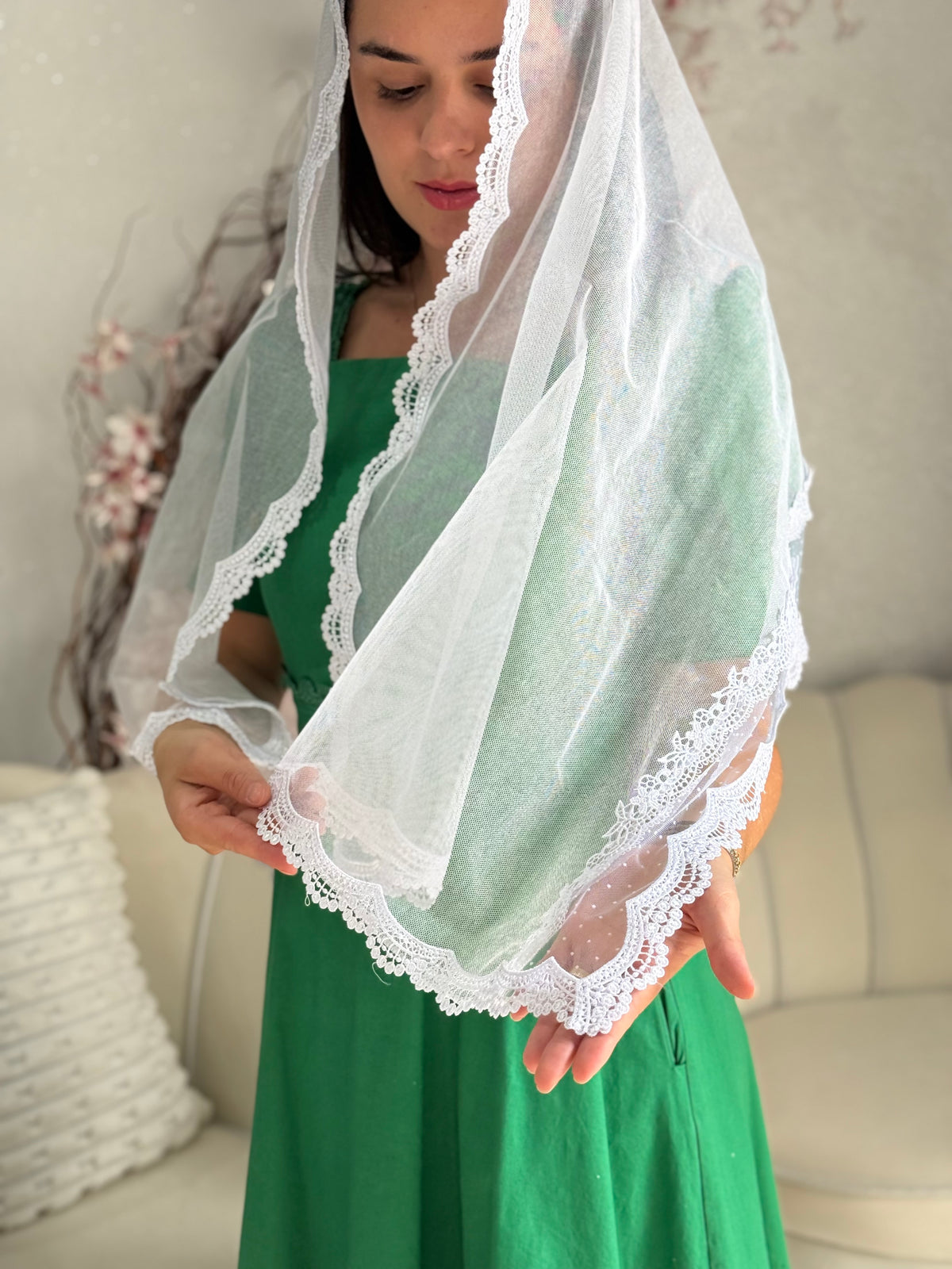 Véu CCB, com guipir médio e entremeio de Poá - Maelis Retangular