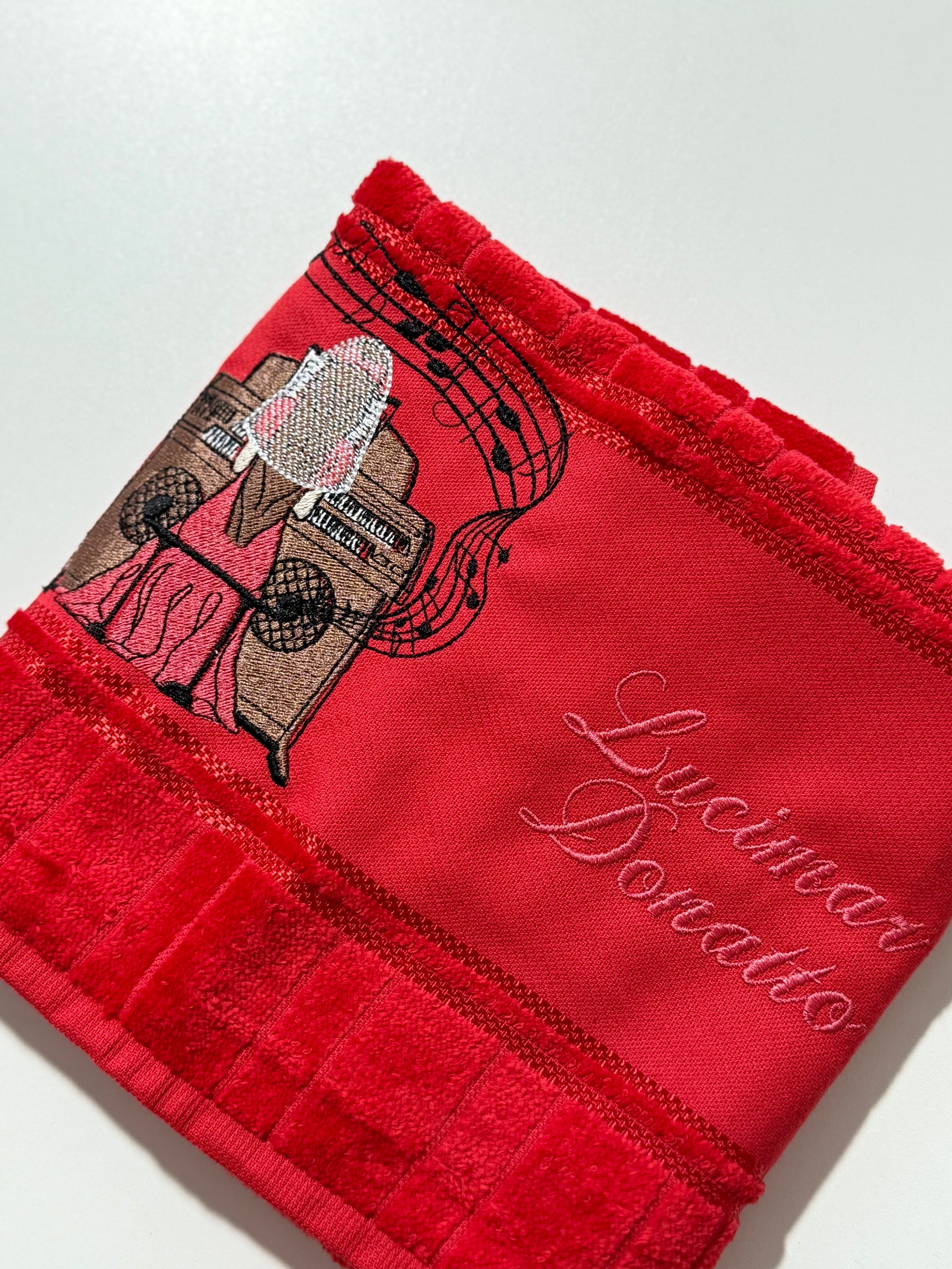 Toalhas Bordadas para Musicistas CCB - Modelo Órgão