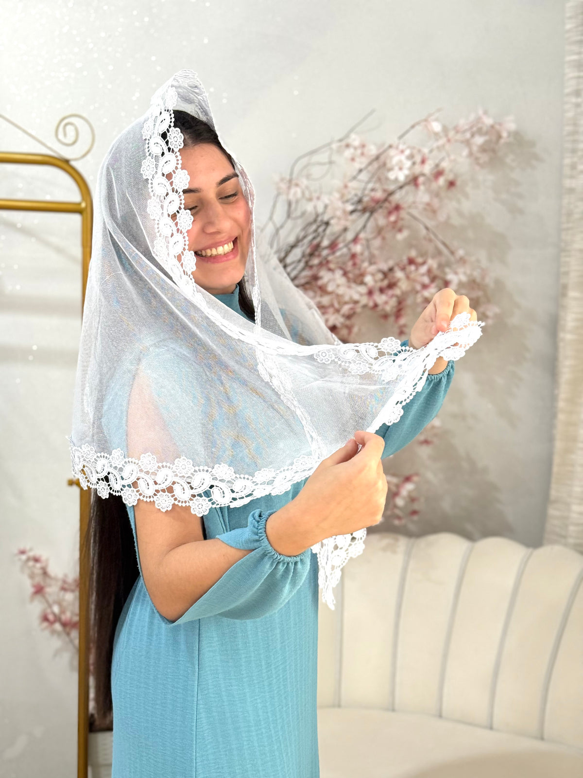 Véu CCB, Com guipir médio de flores - Sirlene
