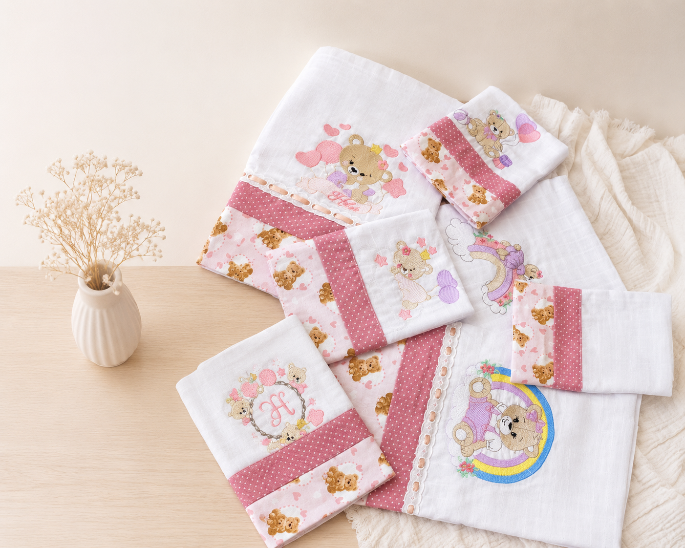 Fraldas Bebê Bordadas Feminino - Personalize (Escolha o seu bordado)